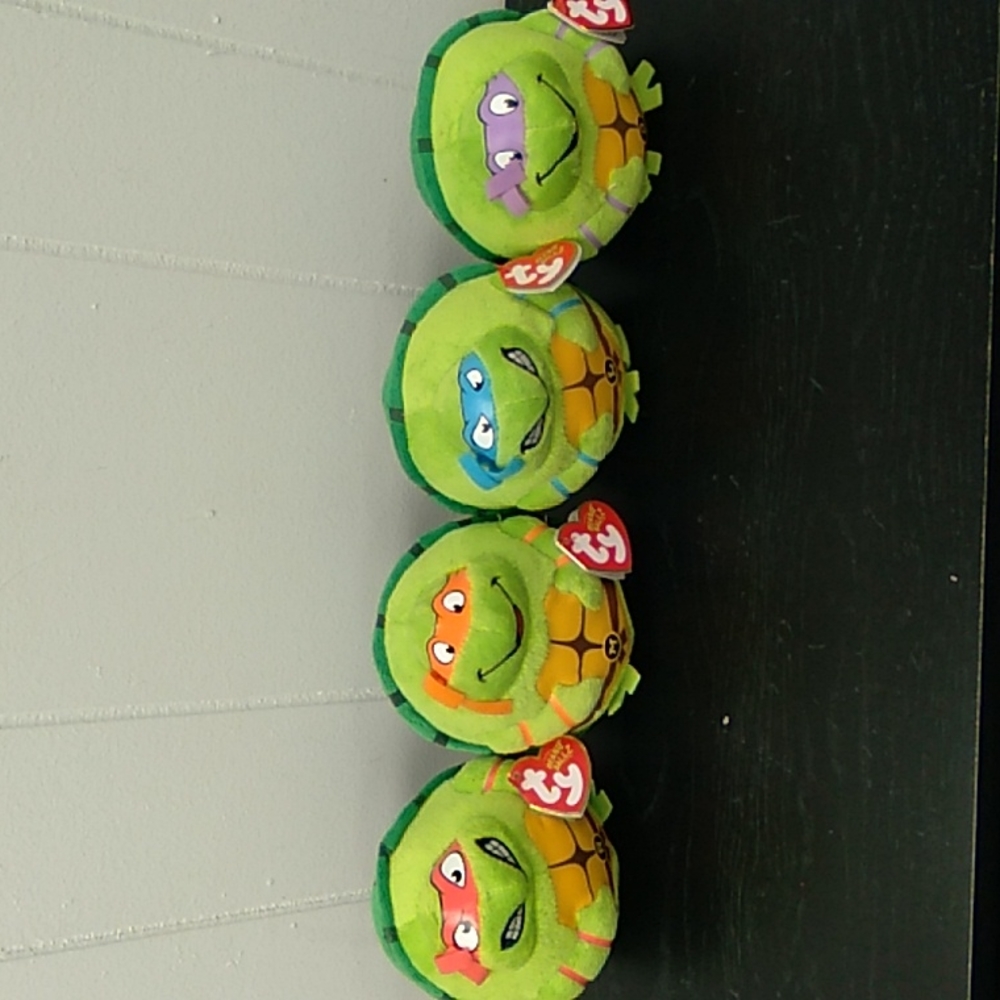 NWT COMPLETE SET OF TY BEANIE BALLZ TEENAGE MUTANT NINJA TURTLES